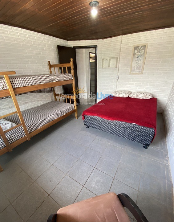 Casa para aluguel de temporada em Passo de Torres (Praia dos Molhes)