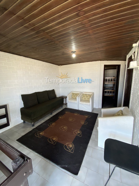 Casa para aluguel de temporada em Passo de Torres (Praia dos Molhes)