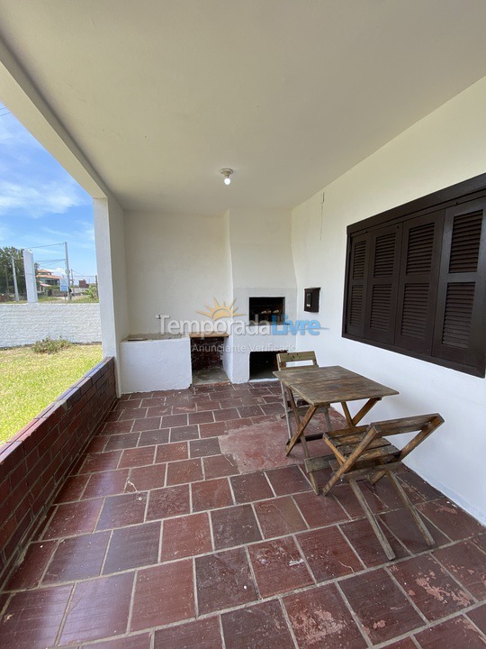 Casa para aluguel de temporada em Passo de Torres (Praia dos Molhes)