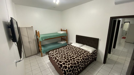 Arincipado Apartment, large, 2 bedrooms, ground floor, 50mts River Mampituba