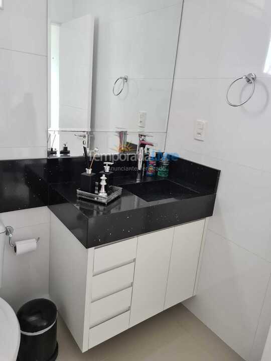 Apartamento para alquiler de vacaciones em Itapema (Meia Praia)