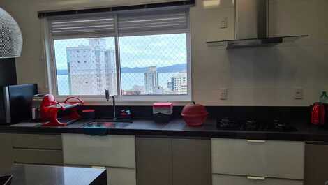 Apartamento de alto nivel en Meia Praia con capacidad para 9 personas