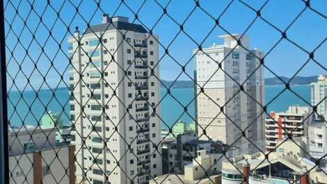 Apartamento de alto nivel en Meia Praia con capacidad para 9 personas