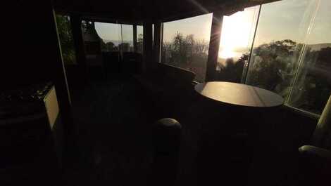 Casa para alugar em Imbituba - Praia do Rosa