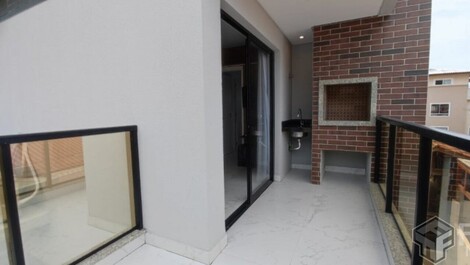 Apartment for 6 people 180m from Canto Grande Beach