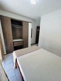 Lindo Apartamento em Meia Praia para Aluguel de Temporada Perto do MAr