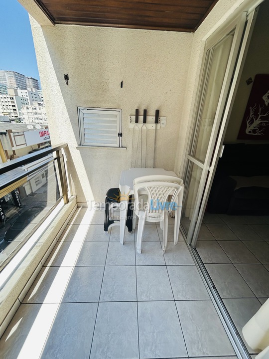 Apartamento para aluguel de temporada em Itapema (Meia Praia)