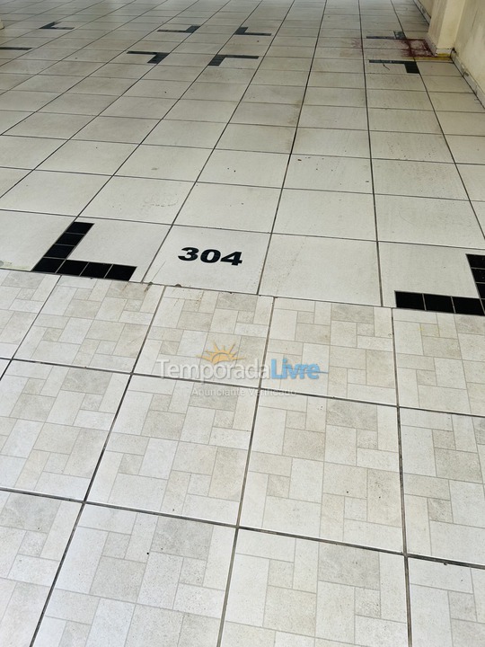 Apartamento para aluguel de temporada em Itapema (Meia Praia)