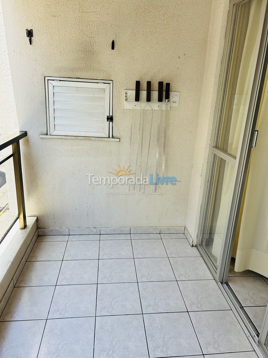 Apartamento para aluguel de temporada em Itapema (Meia Praia)