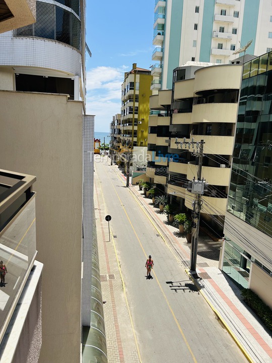 Apartamento para aluguel de temporada em Itapema (Meia Praia)