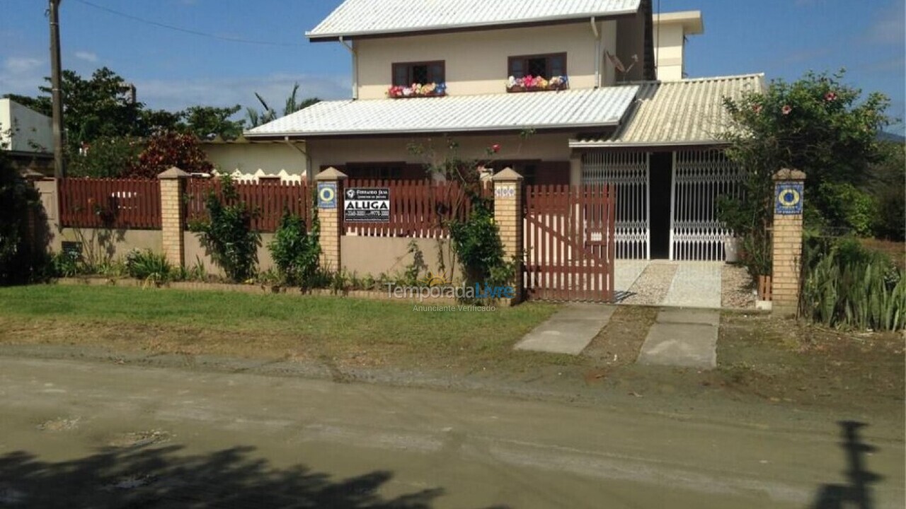 Casa para alquiler de vacaciones em Bombinhas (Canto Grande)