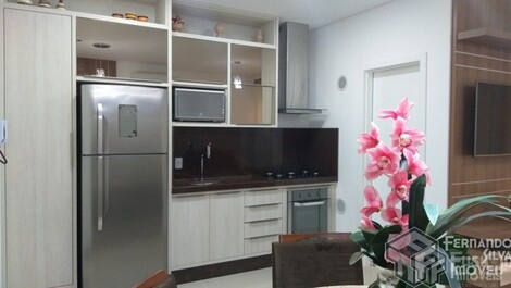 Ground floor apartment with private area, 180m from Mariscal Beach.