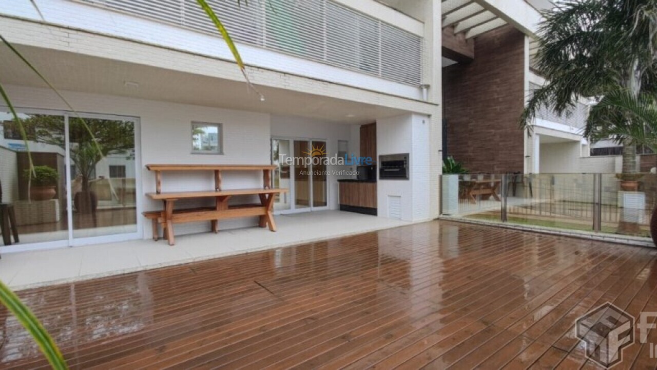 Apartment for vacation rental in Bombinhas (Canto Grande)