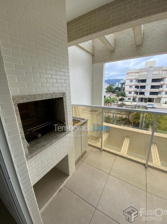 Apartamento para aluguel de temporada em Bombinhas (Canto Grande)