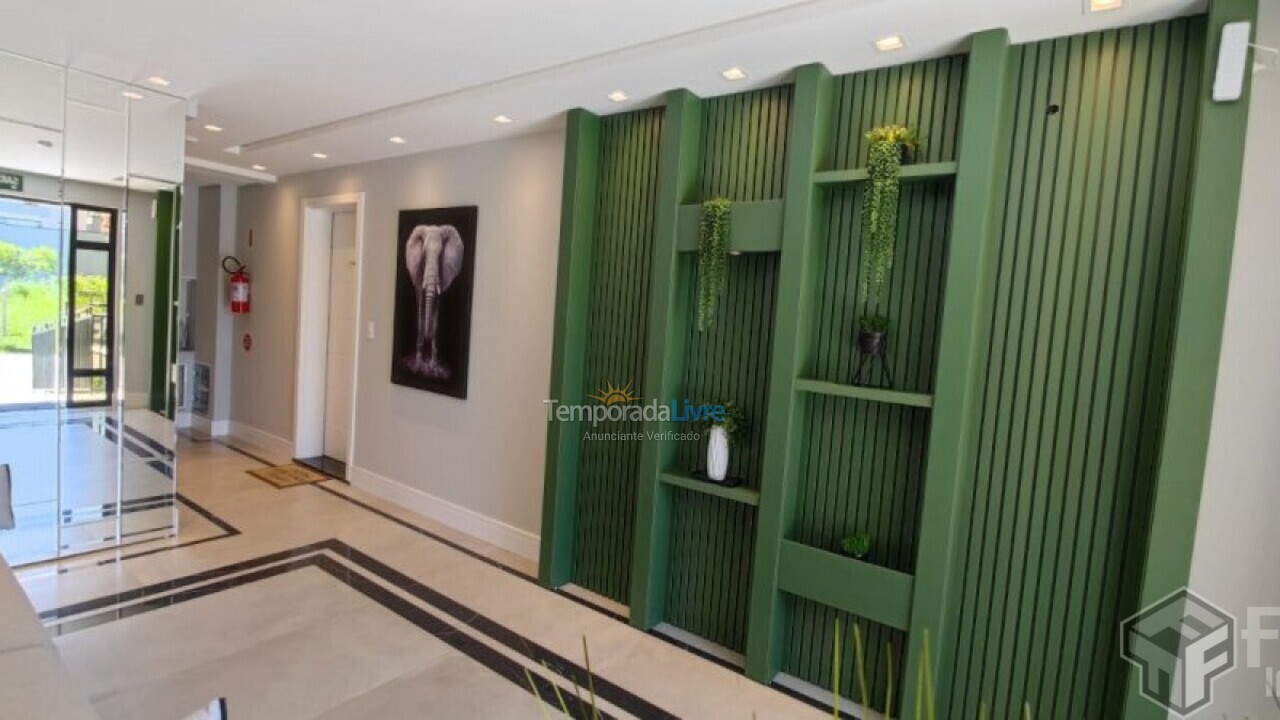 Apartamento para aluguel de temporada em Bombinhas (Canto Grande)