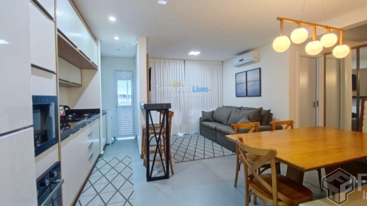 Apartamento para aluguel de temporada em Bombinhas (Canto Grande)