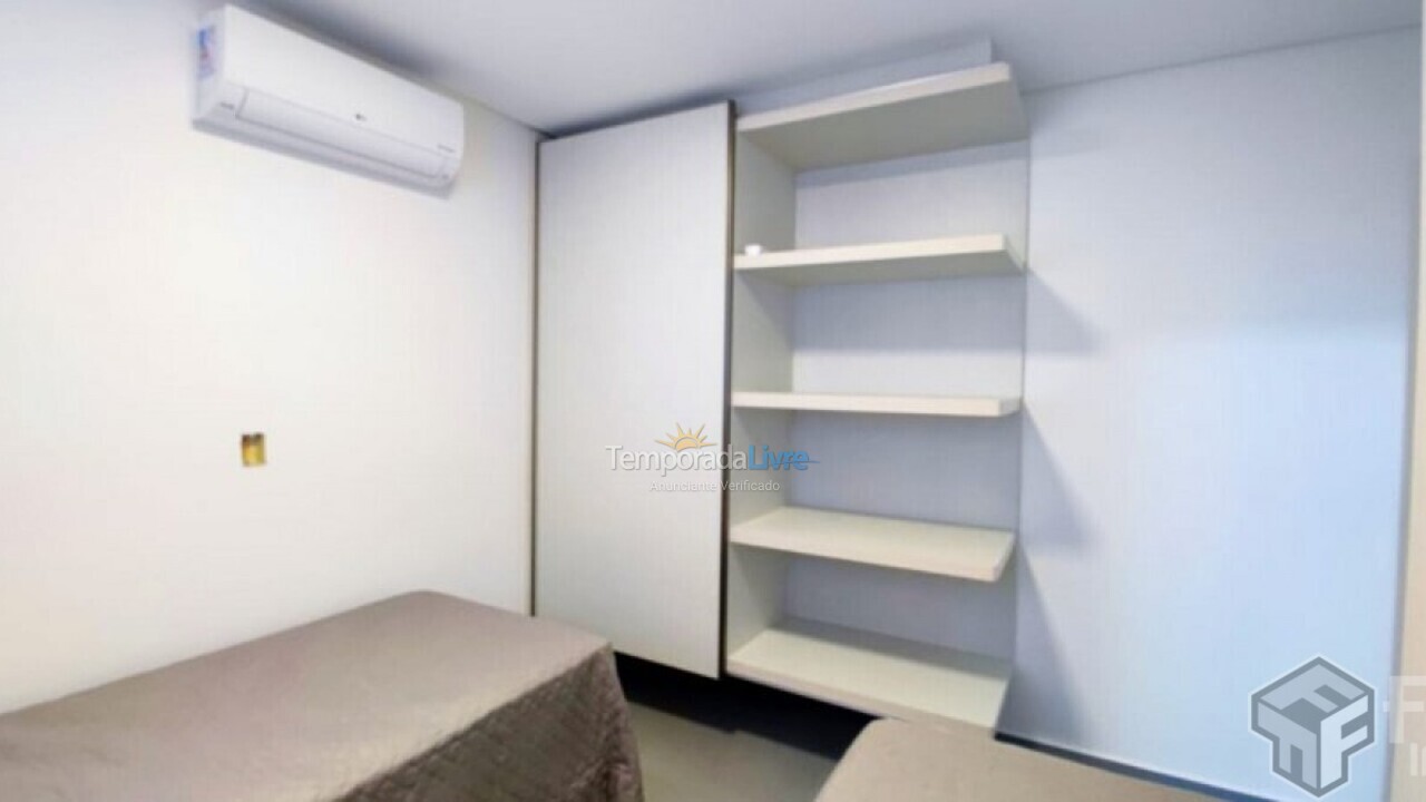 Apartamento para aluguel de temporada em Bombinhas (Canto Grande)