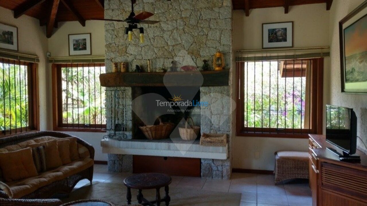 Casa para alquiler de vacaciones em Garopaba (Praia da Ferrugem)