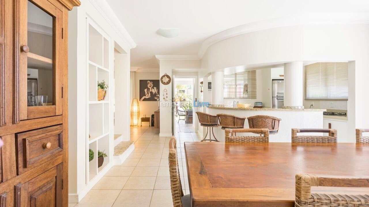 Casa para alquiler de vacaciones em Bombinhas (Canto Grande)