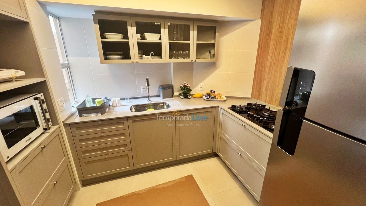 Apartamento para aluguel de temporada em Balneário Camboriú (Praia Central)