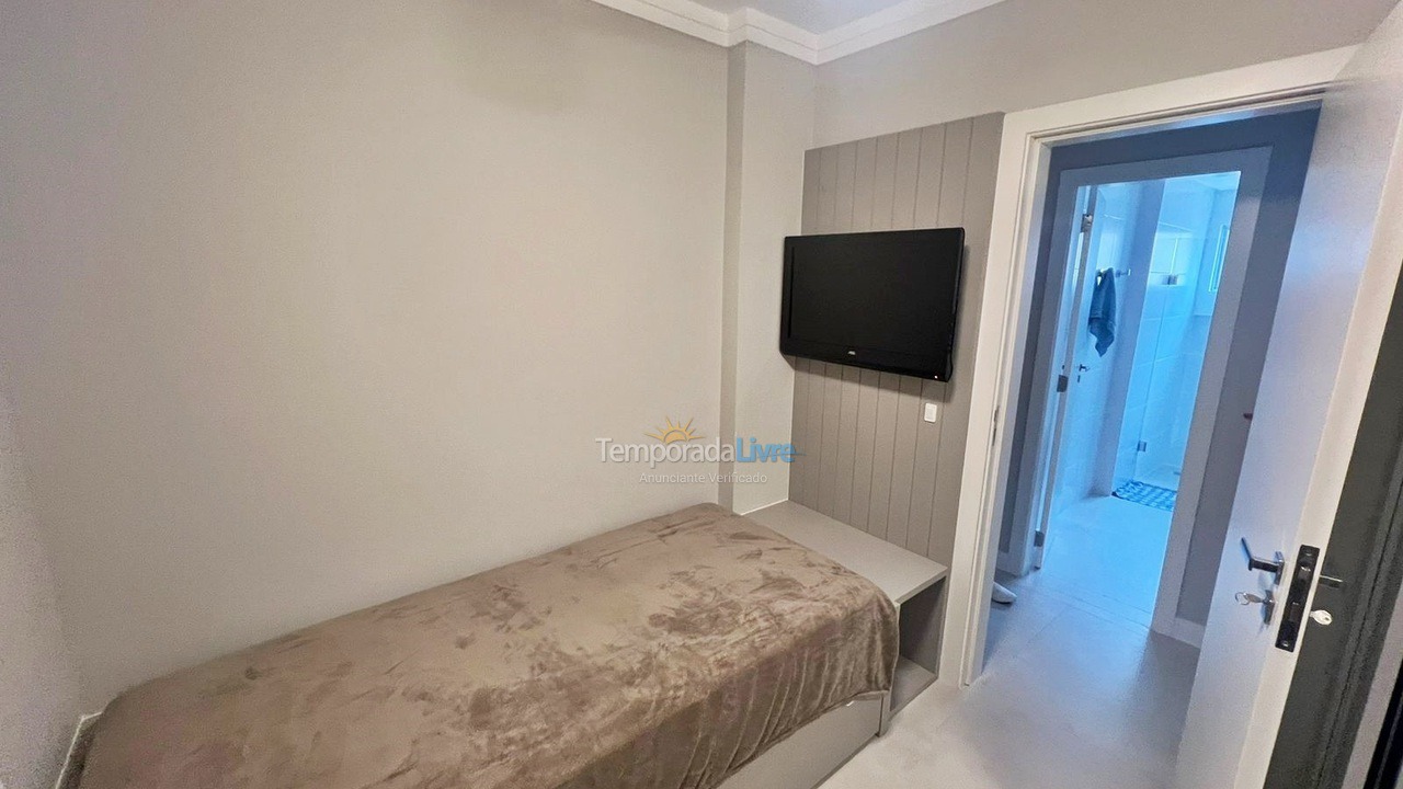 Apartamento para aluguel de temporada em Balneário Camboriú (Praia Central)