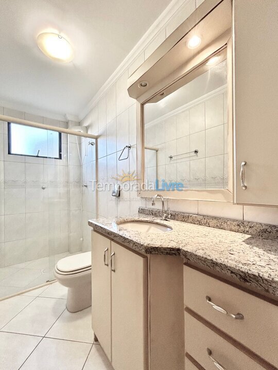 Apartamento para alquiler de vacaciones em Bombinhas (Praia de Bombas)