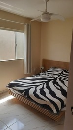 Casa com Piscina e Varanda com Bar e Churrasqueira