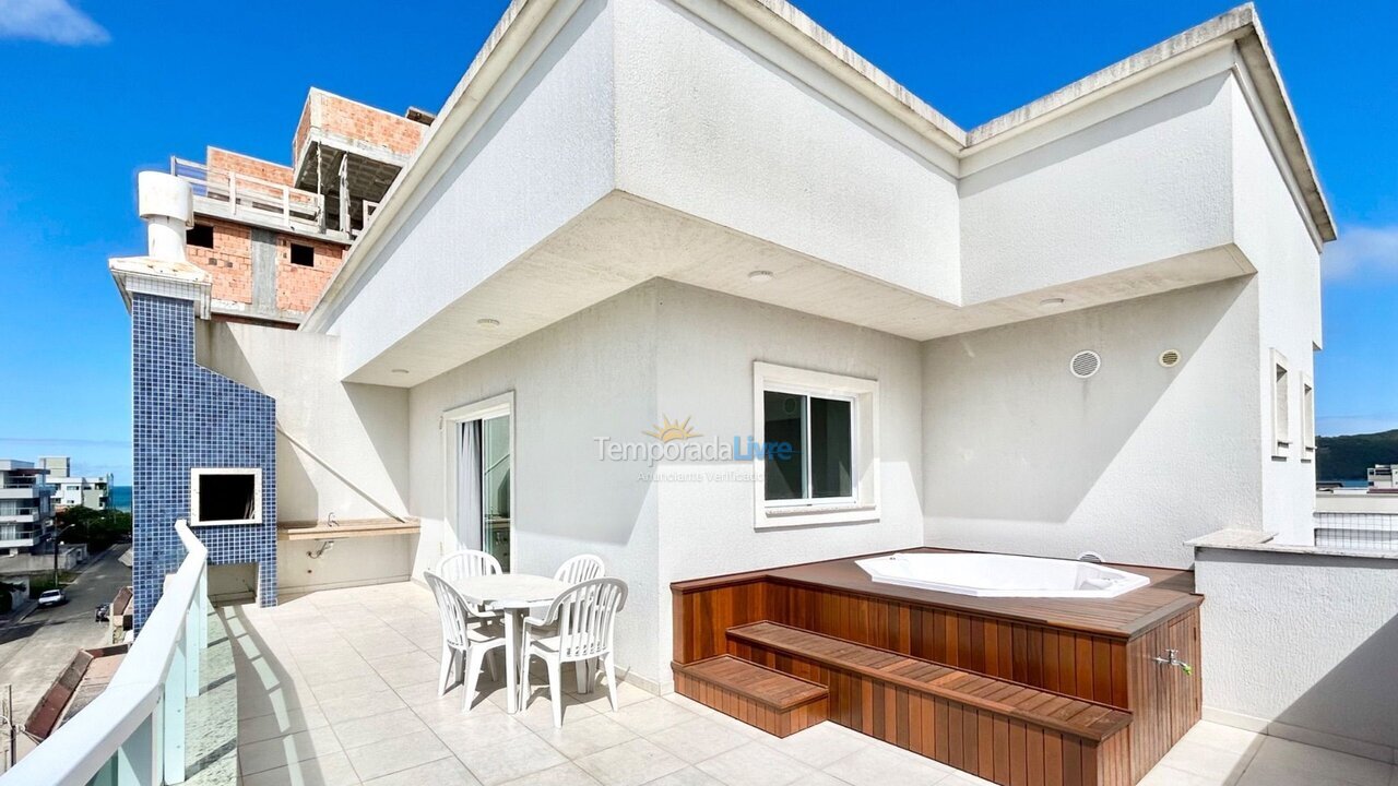 Apartamento para aluguel de temporada em Bombinhas (Canto Grande)