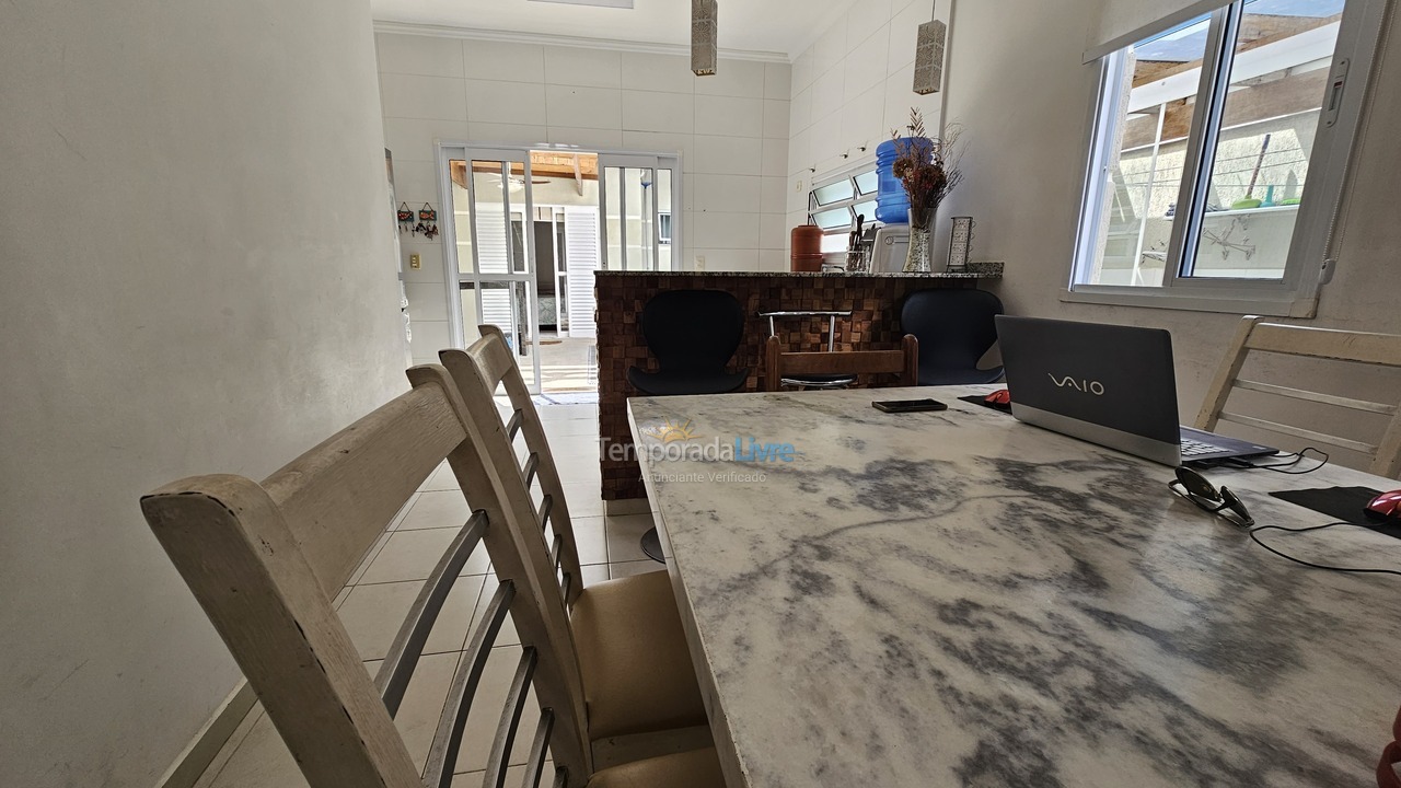 Casa para aluguel de temporada em Ubatuba (Praia do Lázaro)