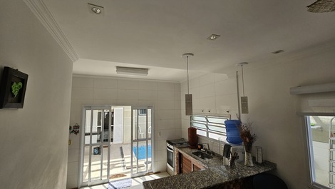 Casa com Piscina na Praia do Lázaro Ubatuba (250 Metros da Praia)