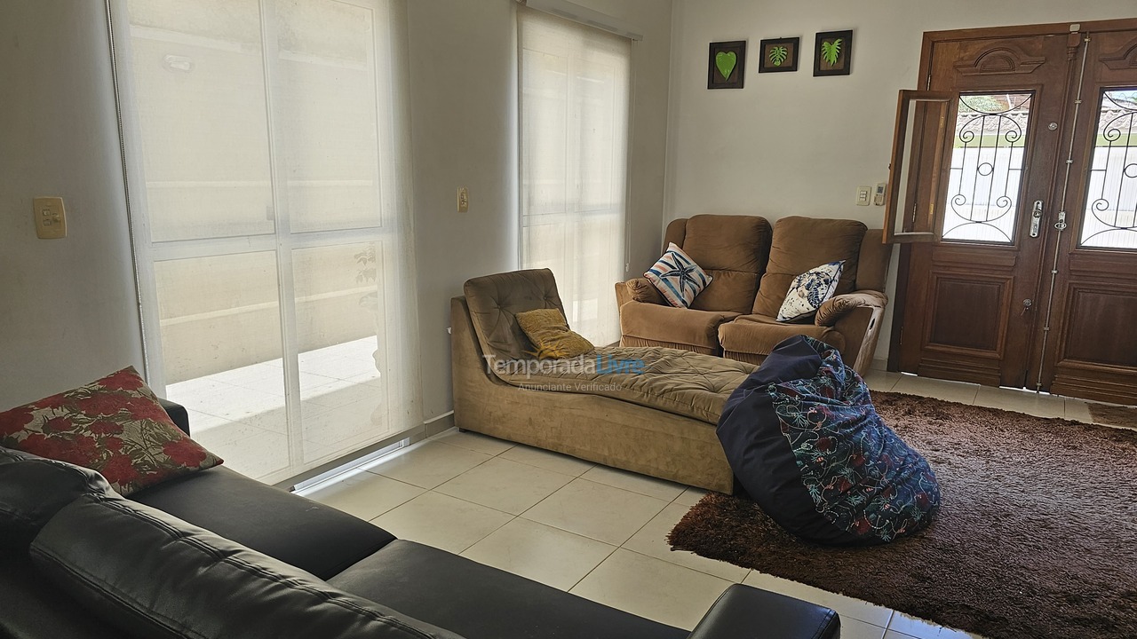 Casa para aluguel de temporada em Ubatuba (Praia do Lázaro)