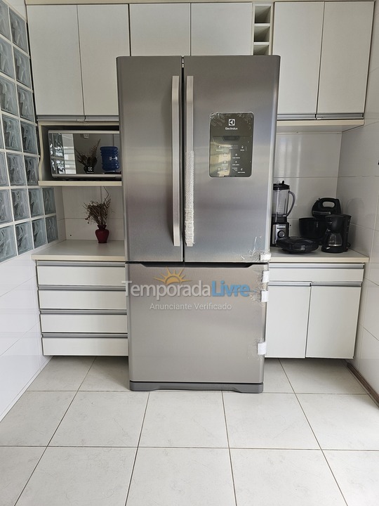 Casa para aluguel de temporada em Ubatuba (Praia do Lázaro)