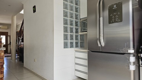 Casa com Piscina na Praia do Lázaro Ubatuba (250 Metros da Praia)