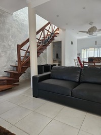 Casa com Piscina na Praia do Lázaro Ubatuba (250 Metros da Praia)