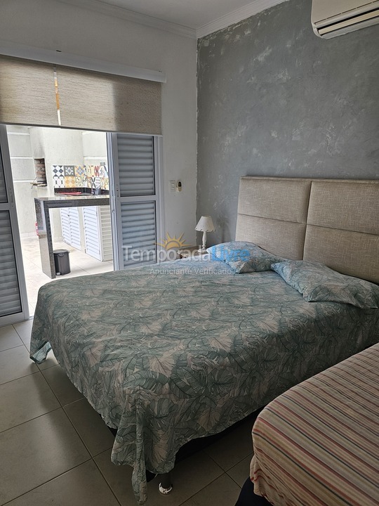 Casa para aluguel de temporada em Ubatuba (Praia do Lázaro)