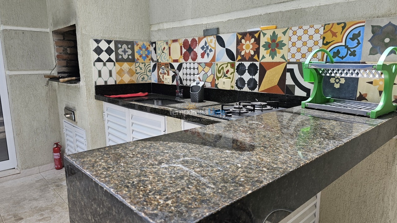 Casa para aluguel de temporada em Ubatuba (Praia do Lázaro)