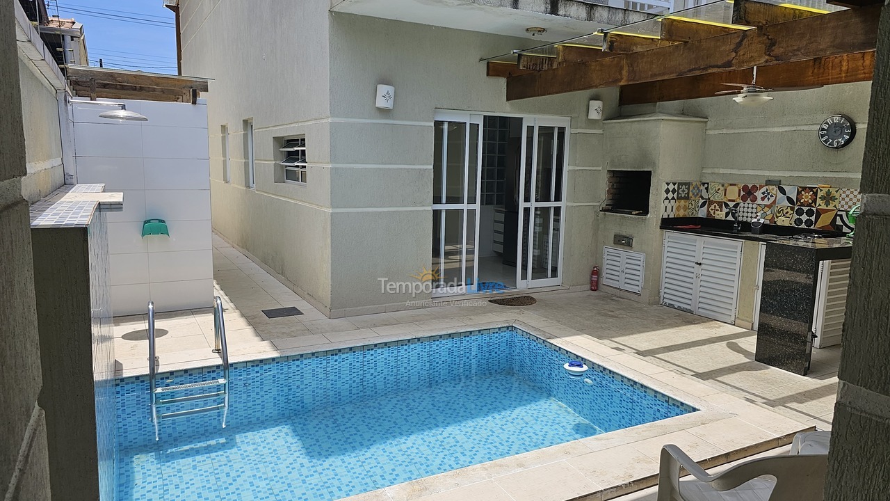 Casa para aluguel de temporada em Ubatuba (Praia do Lázaro)