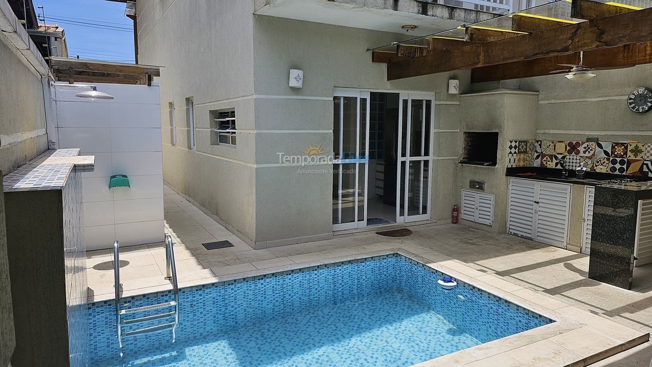 Casa para aluguel de temporada em Ubatuba (Praia do Lázaro)