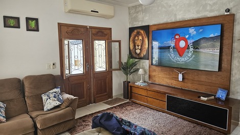 Casa com Piscina na Praia do Lázaro Ubatuba (250 Metros da Praia)