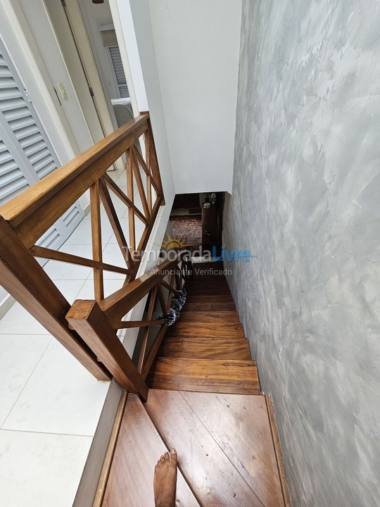 Casa para aluguel de temporada em Ubatuba (Praia do Lázaro)