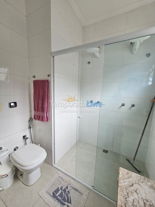 Casa para aluguel de temporada em Ubatuba (Praia do Lázaro)