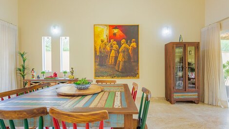 Excellent 5 Bedroom House 300m from the Beach