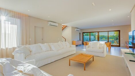 Excelente casa de 5 suites