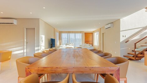 Excelente casa de 5 suites