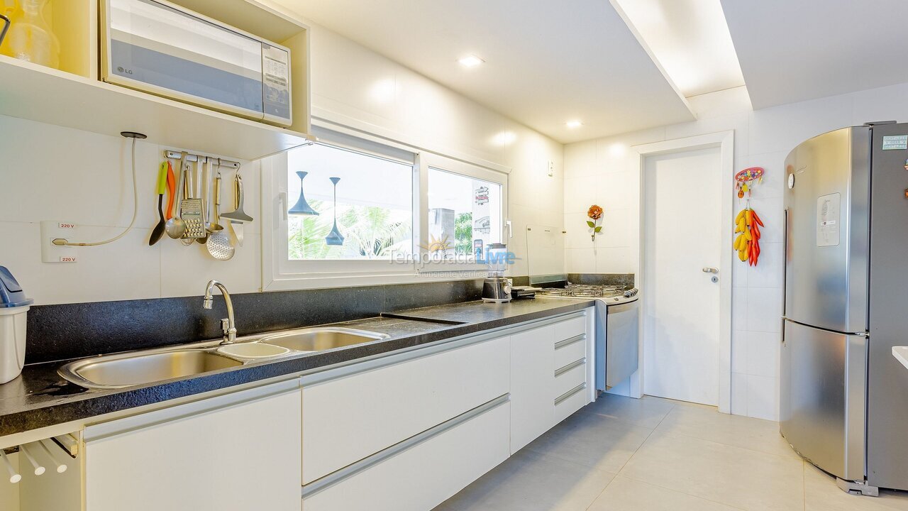 Casa para alquiler de vacaciones em Camaçari (Praia de Guarajuba)