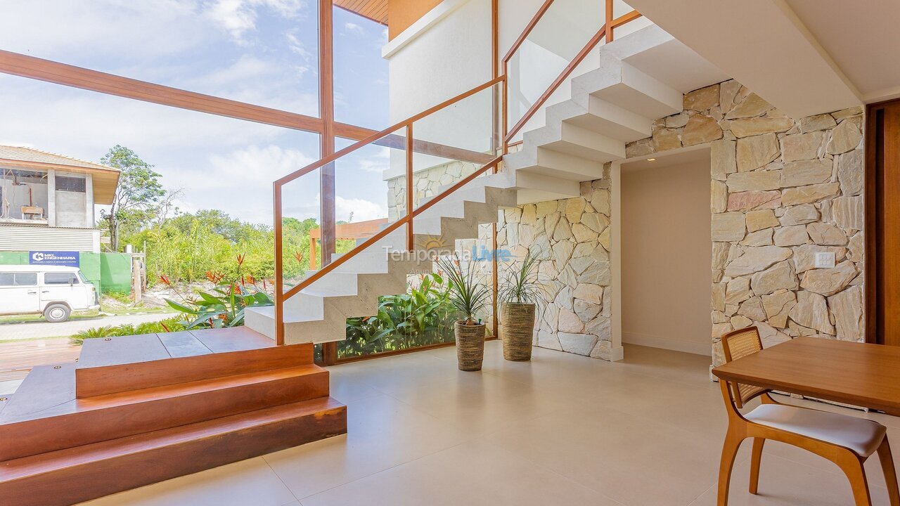 Casa para aluguel de temporada em Mata de São João (Praia do Forte)