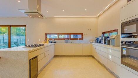 Excelente casa de 5 suites