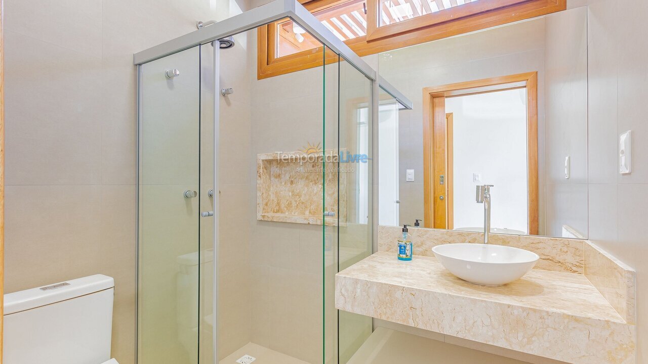 Casa para aluguel de temporada em Mata de São João (Praia do Forte)