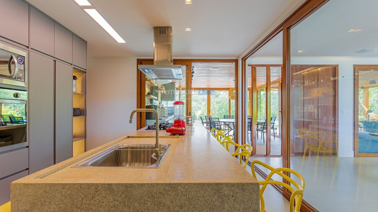 Casa para aluguel de temporada em Mata de São João (Praia do Forte)