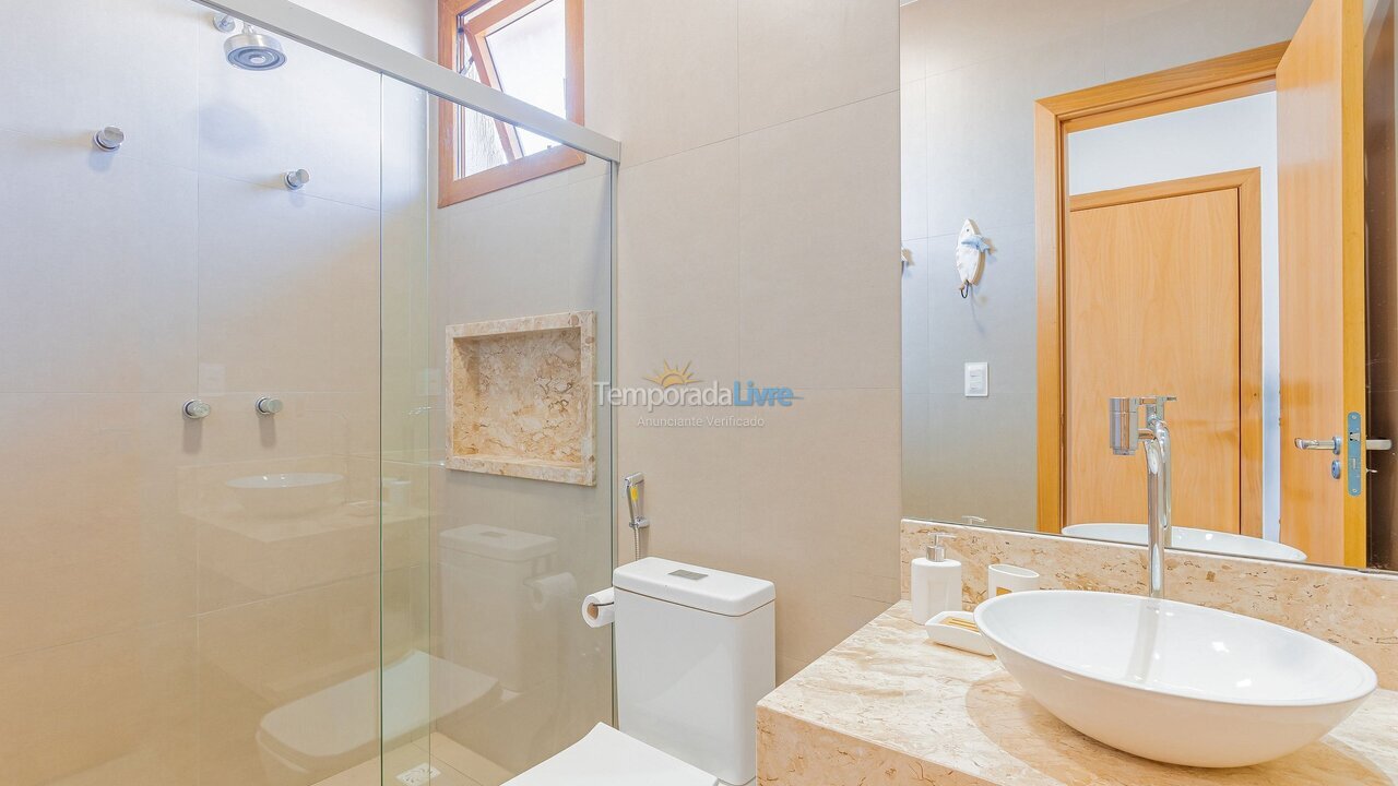 Casa para aluguel de temporada em Mata de São João (Praia do Forte)